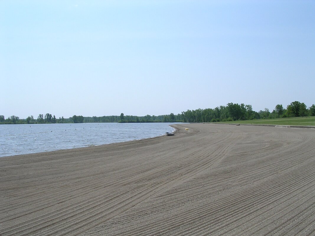 Beach_Monday_Morning